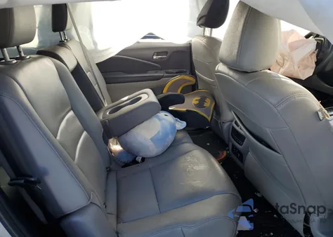 2018 Honda Pilot Touring from USA, damaged, VIN 5FNYF5H93JB011143